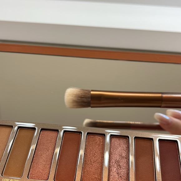 Urban Decay Naked Heat Matte Eyeshadow Palette Versatile Copper Eyeshadow Shades - Picture 6 of 13